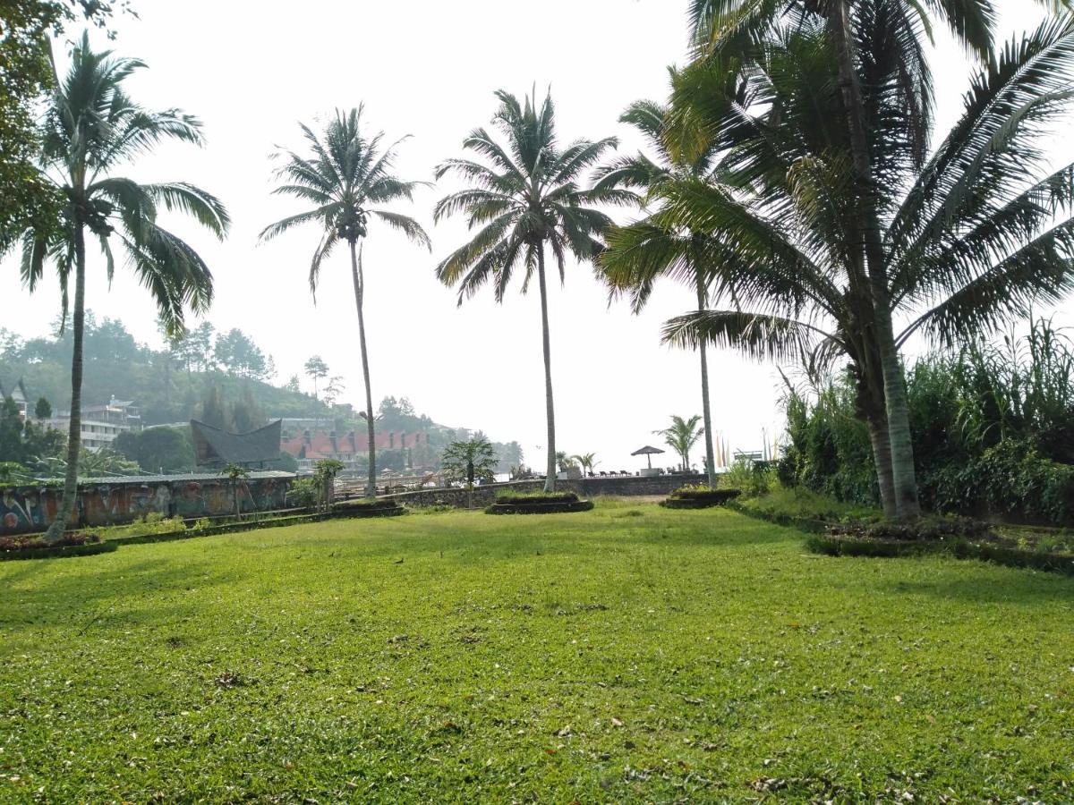 Bagus Bay Homestay Tuk Tuk Exterior foto