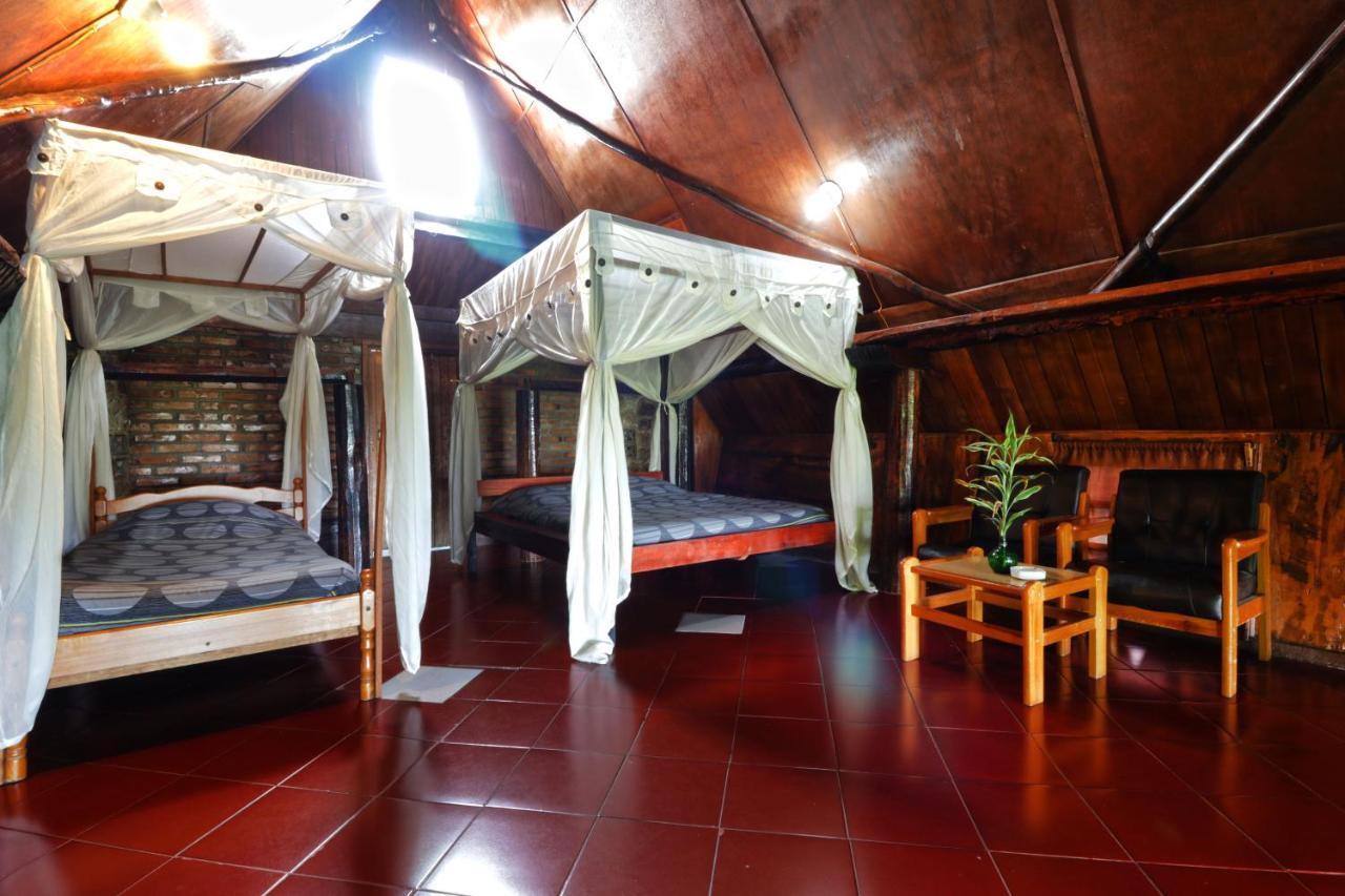 Bagus Bay Homestay Tuk Tuk Exterior foto